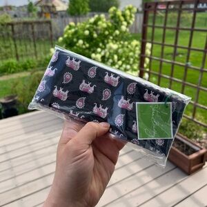 BNWT Vera Bradley elephant print sash